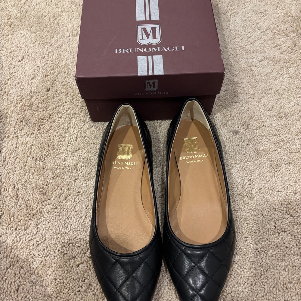 Bruno Magli Women's Black Quilted Flats